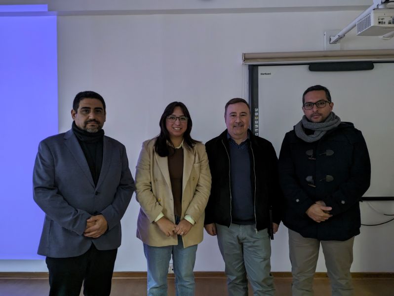 Charla informativa sobre Inteligencia Artificial para la Docencia e Investigación en la Facultad de Ciencias