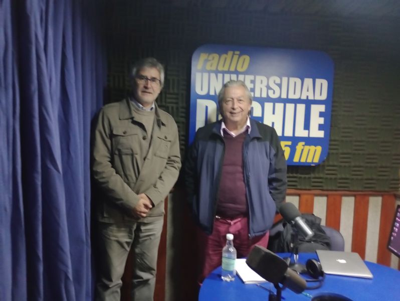 Decano Morales conversó con profesor Gonzalo Gutiérrez sobre iniciativa del litio propuesta por el gobierno