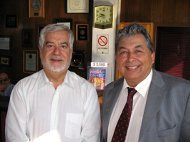 El Decano Morales junto al Director de la Radio Universidad de Chile, Periodista Juan Pablo Cárdenas