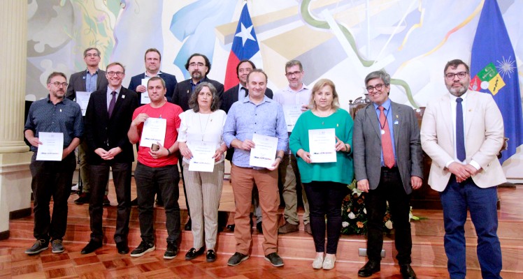 U. de Chile premió a académicos y académicas de nuestra Facultad por su labor en Investigación